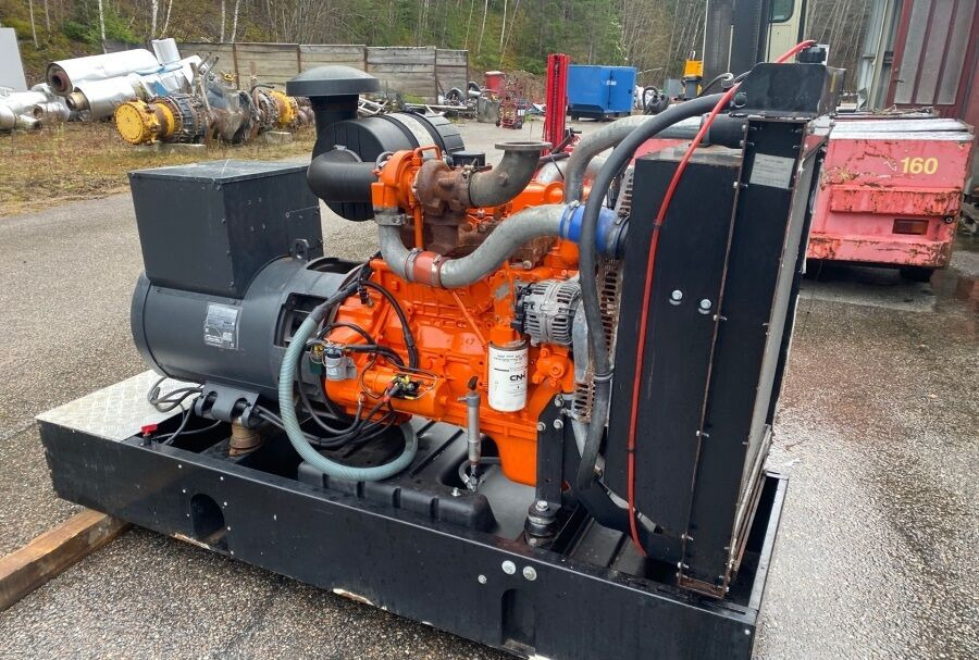 Diversen ECP34 2S4 - Iveco Engine,126kVA,New oils, filters, Mecc Alte ECP34 2S4 - Groupe électrogène: photos 2 Diversen ECP34 2S4 - Iveco Engine,126kVA,New oils, filters, Mecc Alte ECP34 2S4 - Groupe électrogène: photos 2