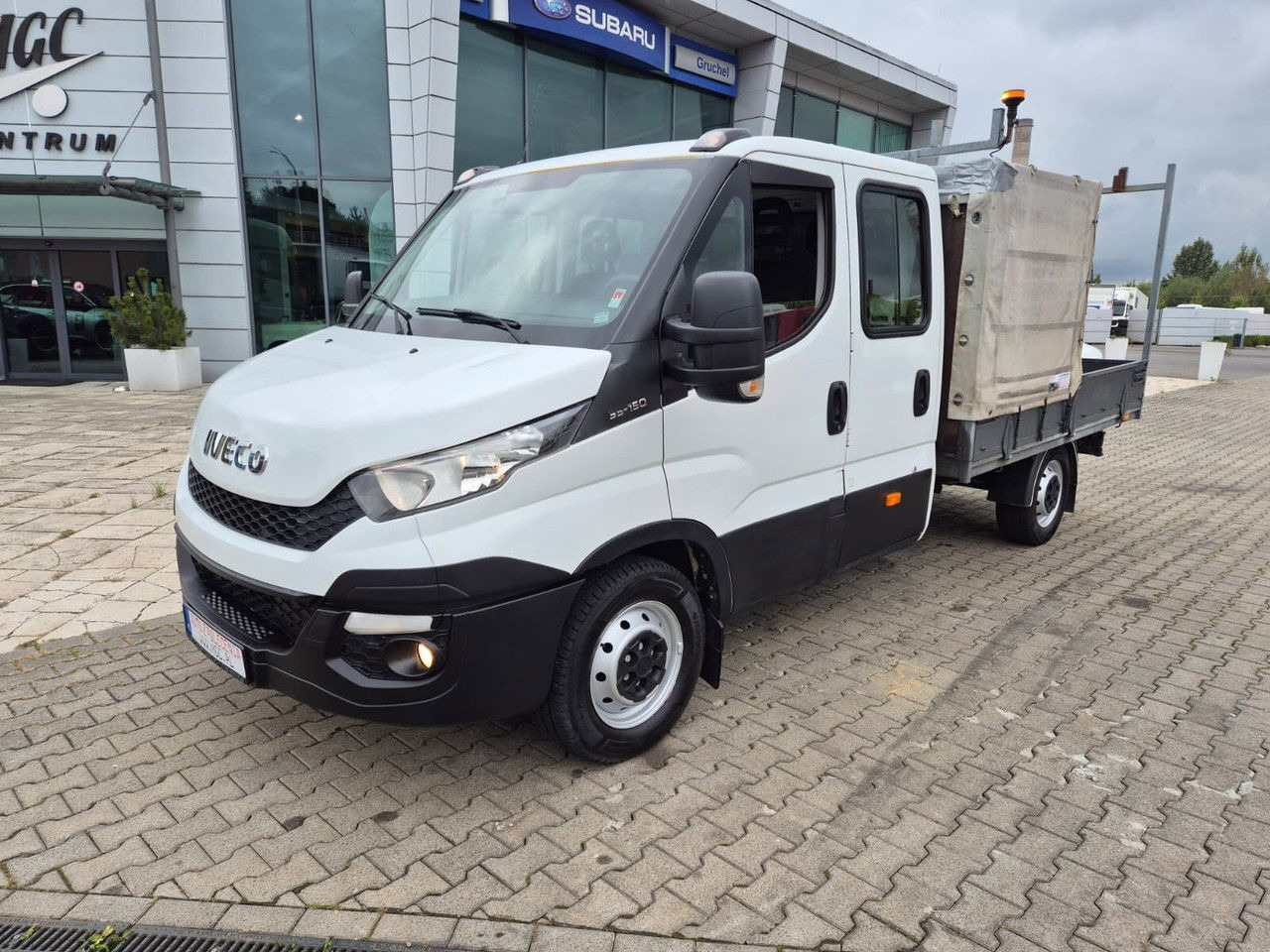 IVECO Daily 35 35S15 / Doka / 1 Owner / LOW KM / 7 Seats - Utilitaire plateau: photos 1 IVECO Daily 35 35S15 / Doka / 1 Owner / LOW KM / 7 Seats - Utilitaire plateau: photos 1