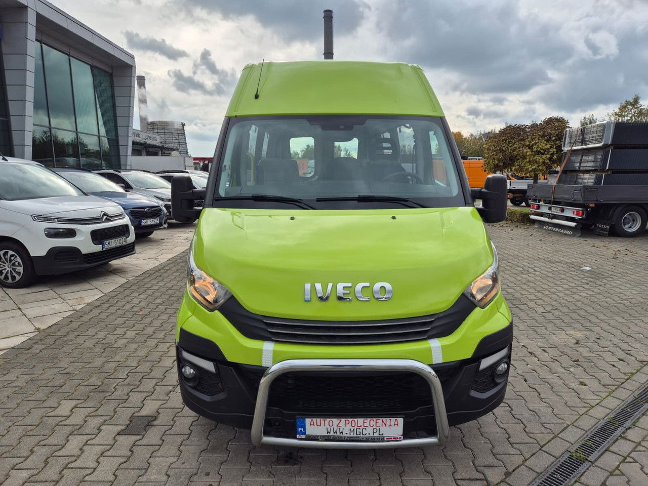 Iveco Daily 35S12 Hi-Matic / 10 Seats / Super Condition - Minibus, Transport de personnes: photos 3 Iveco Daily 35S12 Hi-Matic / 10 Seats / Super Condition - Minibus, Transport de personnes: photos 3