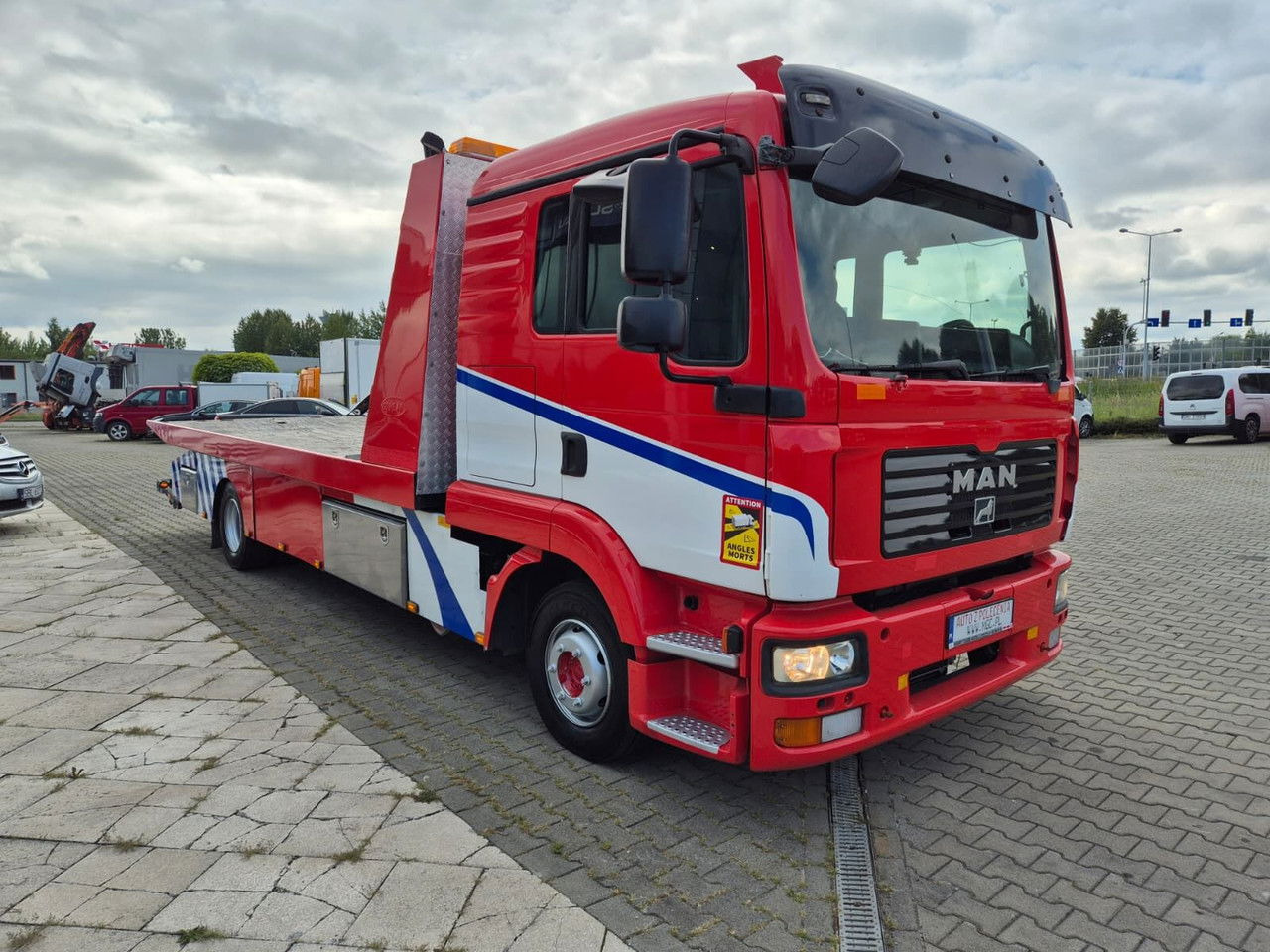MAN TGL 12.240 CO ME AR / Works Great / Serviced - Remorqueuse: photos 5 MAN TGL 12.240 CO ME AR / Works Great / Serviced - Remorqueuse: photos 5
