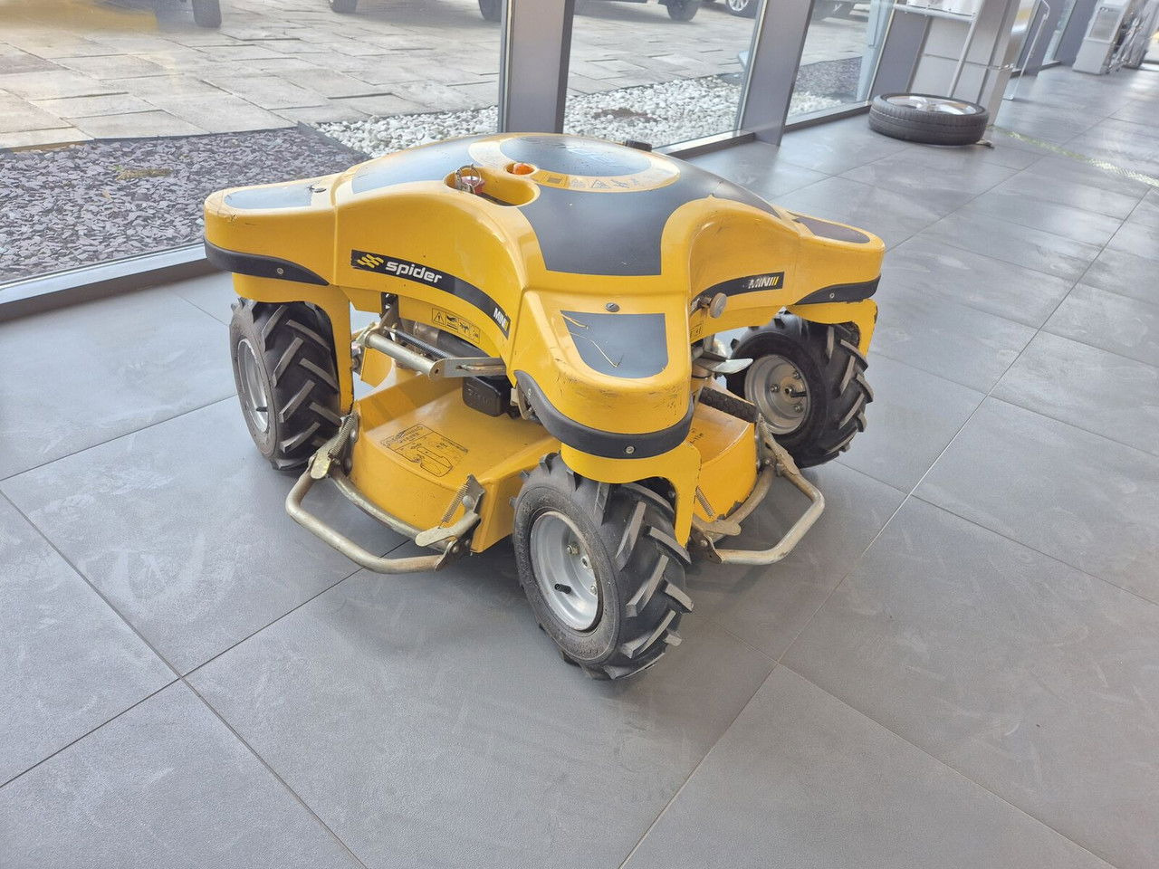 MINI Mini Spider II / 4X4 / NEW Service / Works Great - Motofaucheuse: photos 1 MINI Mini Spider II / 4X4 / NEW Service / Works Great - Motofaucheuse: photos 1