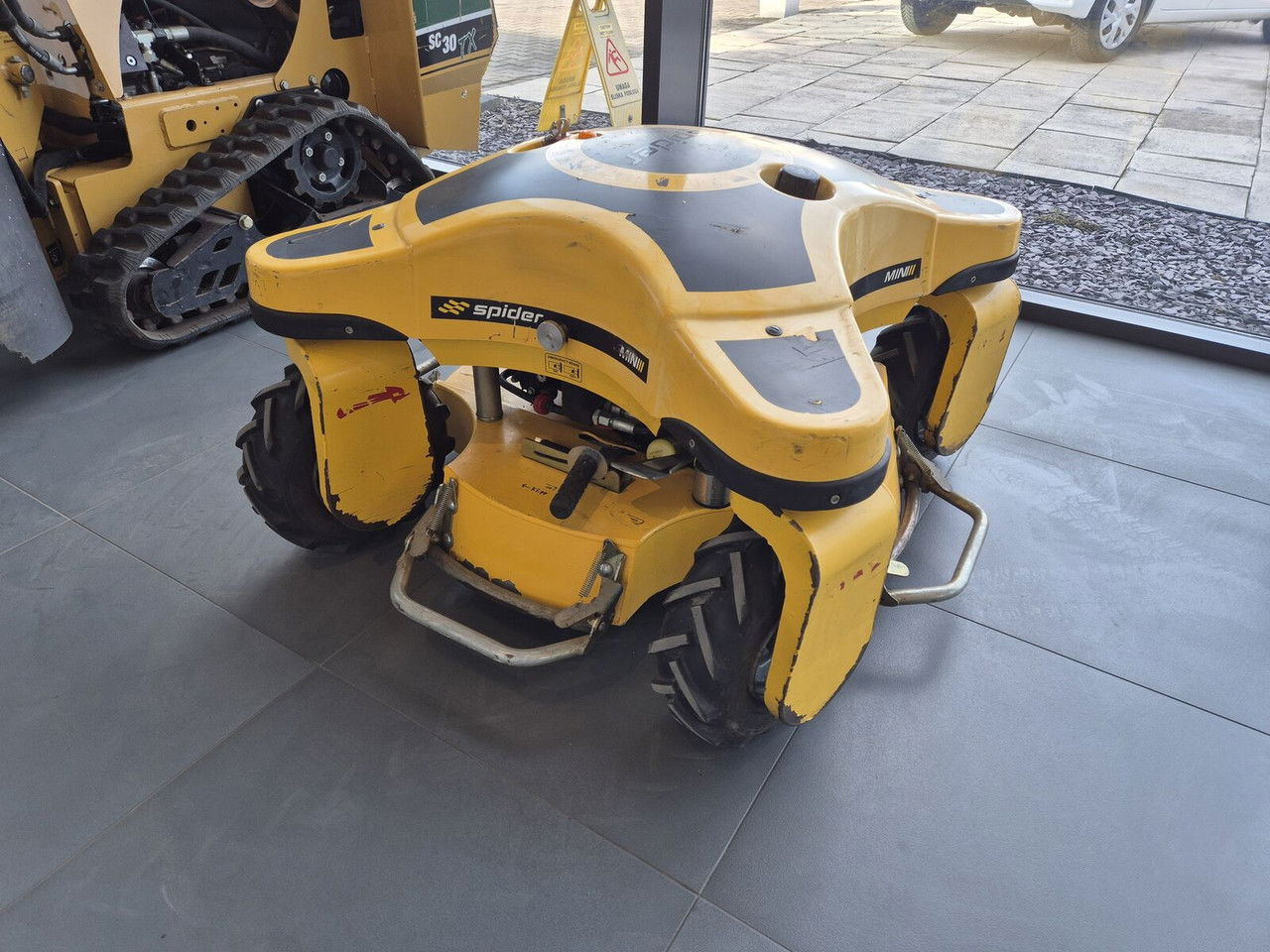 Spider MINI Mini Spider II / 4X4 / NEW Service / Works Great - Motofaucheuse: photos 2 Spider MINI Mini Spider II / 4X4 / NEW Service / Works Great - Motofaucheuse: photos 2