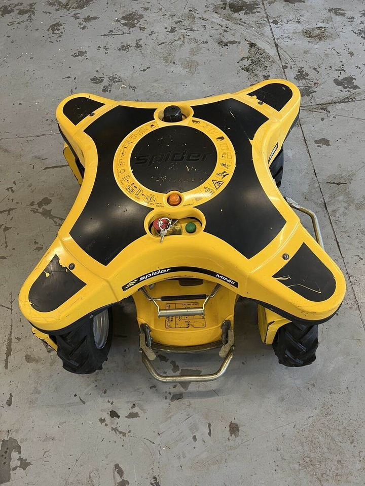 Spider Mini II / 4X4 / NEW SERVICE / WORKS GREAT - Faucheuse: photos 2 Spider Mini II / 4X4 / NEW SERVICE / WORKS GREAT - Faucheuse: photos 2