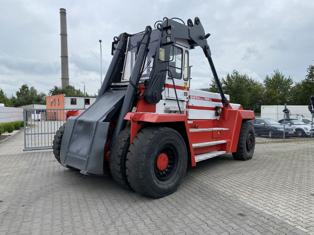 Svetruck TMF 12/9 HB / 1 Owner / Elme Spreader / Wood LOG A RM - Reach stacker: photos 4 Svetruck TMF 12/9 HB / 1 Owner / Elme Spreader / Wood LOG A RM - Reach stacker: photos 4