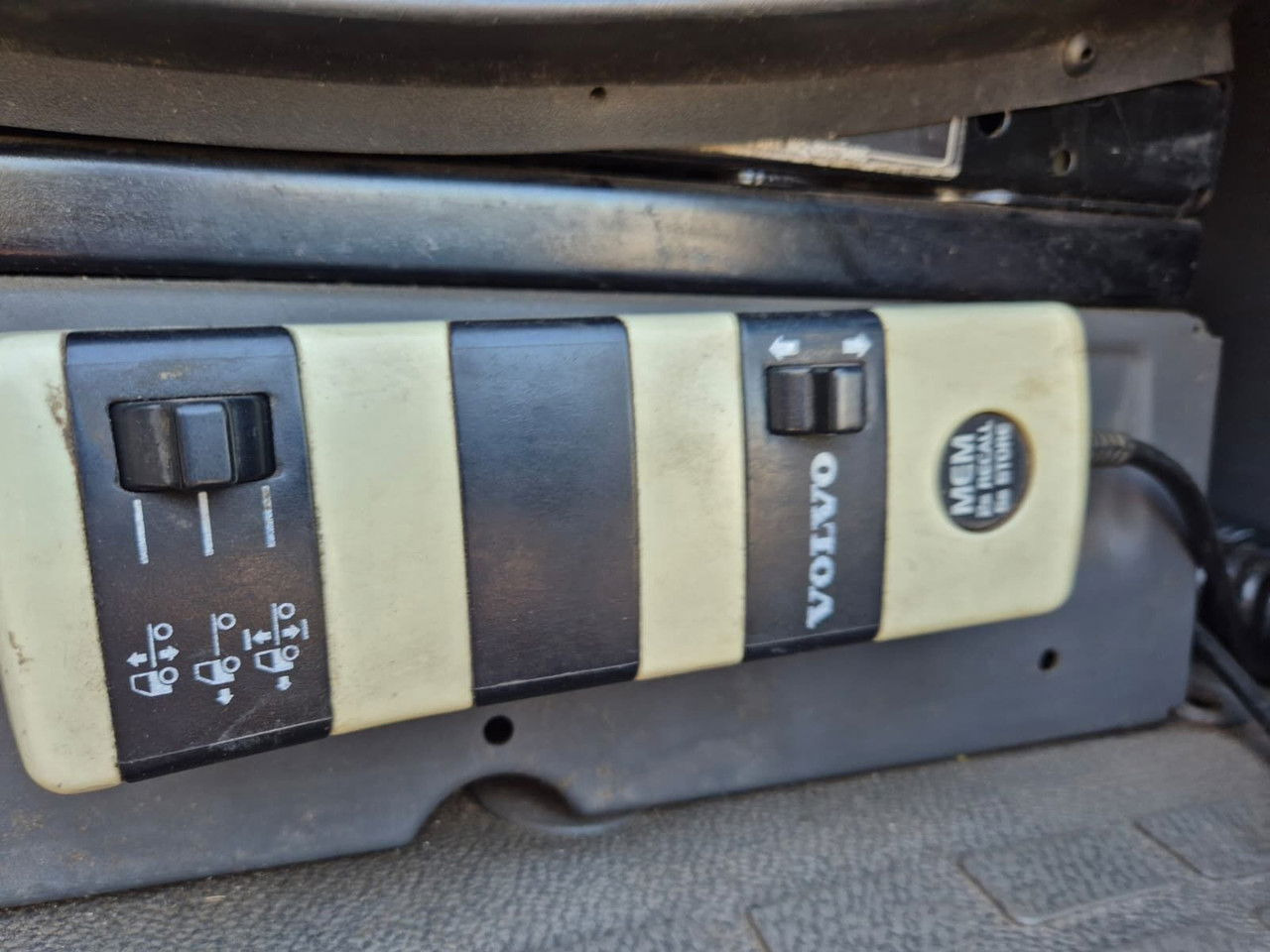 Camion plateau Volvo FM 420 1 Owner / Cheap/ After service: photos 27