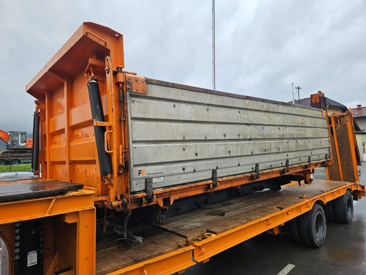 Diversen - 5.30m - 12m3 - Benne pour poids lourds: photos 1 Diversen - 5.30m - 12m3 - Benne pour poids lourds: photos 1