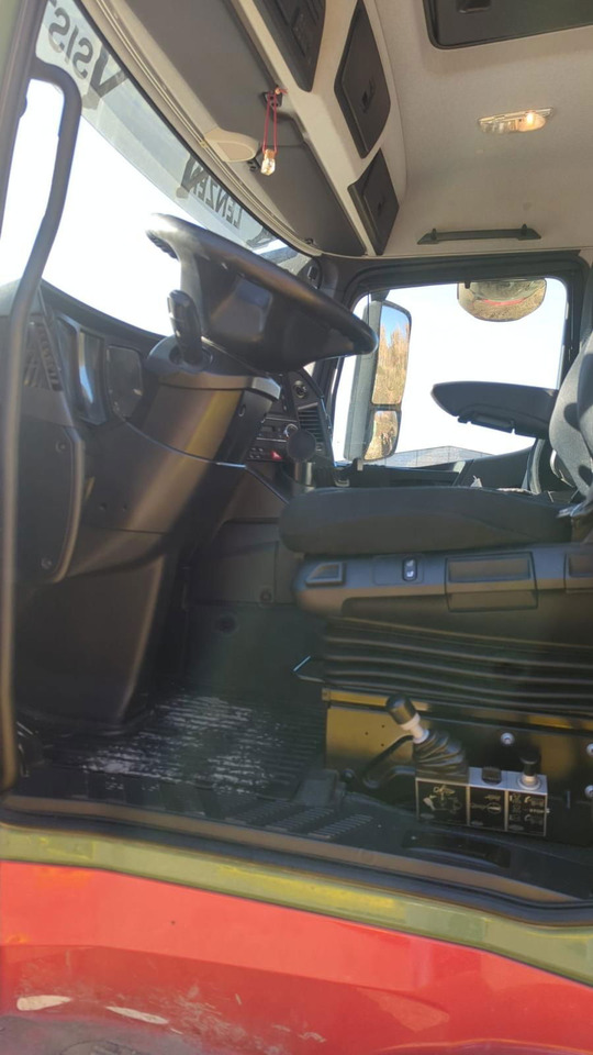 Camion benne Mercedes-Benz Actros 2651 6X4 meiller bordmatic tipper: photos 14 Camion benne Mercedes-Benz Actros 2651 6X4 meiller bordmatic tipper: photos 14