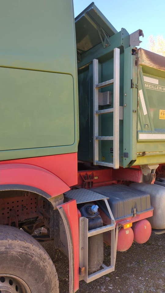 Camion benne Mercedes-Benz Actros 2651 6X4 meiller bordmatic tipper: photos 6 Camion benne Mercedes-Benz Actros 2651 6X4 meiller bordmatic tipper: photos 6