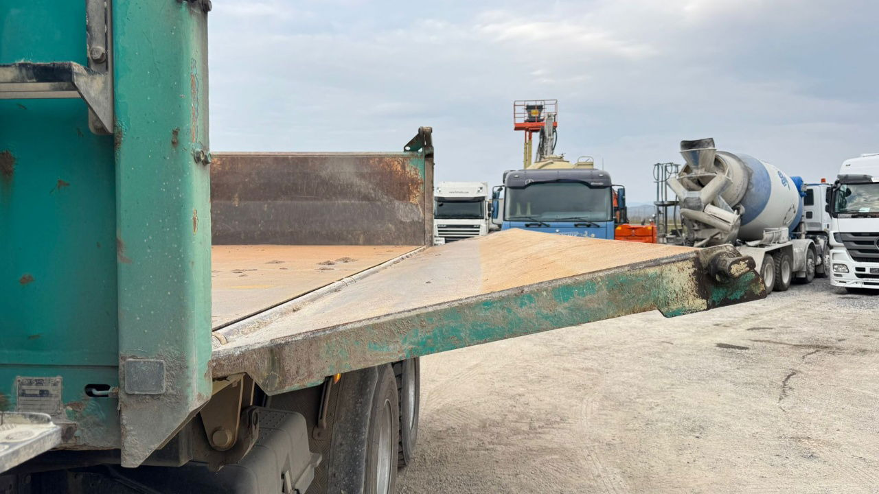 Crédit-bail de Mercedes-Benz Actros 2655 6x4 meiller bordmatic tipper - retarder - V8 Mercedes-Benz Actros 2655 6x4 meiller bordmatic tipper - retarder - V8: photos 11 Crédit-bail de Mercedes-Benz Actros 2655 6x4 meiller bordmatic tipper - retarder - V8 Mercedes-Benz Actros 2655 6x4 meiller bordmatic tipper - retarder - V8: photos 11