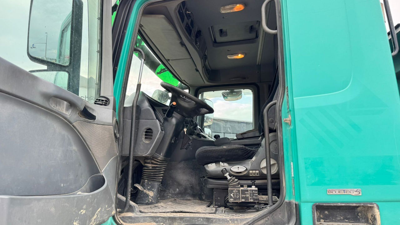 Crédit-bail de Mercedes-Benz Actros 2655 6x4 meiller bordmatic tipper - retarder - V8 Mercedes-Benz Actros 2655 6x4 meiller bordmatic tipper - retarder - V8: photos 20 Crédit-bail de Mercedes-Benz Actros 2655 6x4 meiller bordmatic tipper - retarder - V8 Mercedes-Benz Actros 2655 6x4 meiller bordmatic tipper - retarder - V8: photos 20