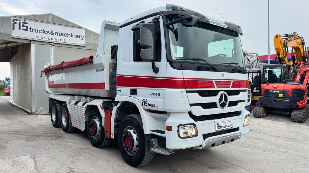 Mercedes-Benz Actros 3246 8X4 mulda tipper - retarder - hydr. back door - Camion benne: photos 4 Mercedes-Benz Actros 3246 8X4 mulda tipper - retarder - hydr. back door - Camion benne: photos 4