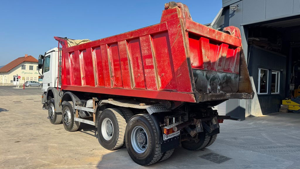 Mercedes-Benz Actros 4141 K 8x6 tipper - 18m3 - Camion benne: photos 5 Mercedes-Benz Actros 4141 K 8x6 tipper - 18m3 - Camion benne: photos 5
