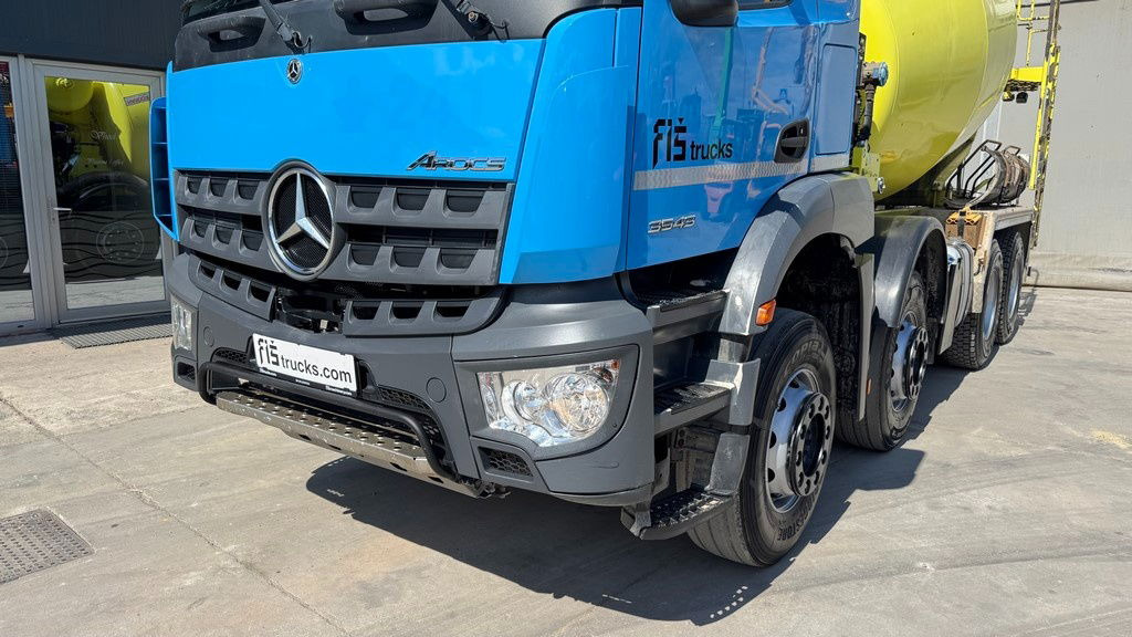 Mercedes-Benz Arocs 3543 8x4 schwing mixer 9m3 - Camion malaxeur: photos 2 Mercedes-Benz Arocs 3543 8x4 schwing mixer 9m3 - Camion malaxeur: photos 2