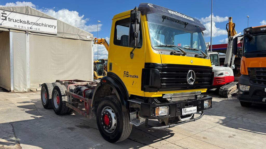 Mercedes-Benz SK 2627 6x4 chassis - V6 - full spring - Châssis cabine: photos 3 Mercedes-Benz SK 2627 6x4 chassis - V6 - full spring - Châssis cabine: photos 3