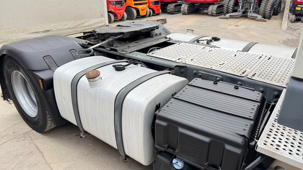 DAF XF 460 FT 4x2 tractor unit - retarder - Tracteur routier: photos 4 DAF XF 460 FT 4x2 tractor unit - retarder - Tracteur routier: photos 4