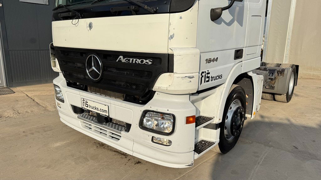 Mercedes-Benz Actros 1844 4x2 tractor unit - retarder - Tracteur routier: photos 2 Mercedes-Benz Actros 1844 4x2 tractor unit - retarder - Tracteur routier: photos 2
