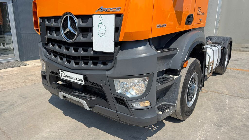 Mercedes-Benz Arocs 1845 HAD 4X4 tractor unit - tipp. hydr. - retarder - Tracteur routier: photos 2 Mercedes-Benz Arocs 1845 HAD 4X4 tractor unit - tipp. hydr. - retarder - Tracteur routier: photos 2