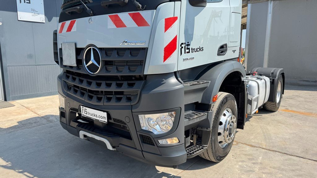 Mercedes-Benz Arocs 1845 HAD 4X4 tractor unit - tipper hydraulics - retarder - Tracteur routier: photos 2 Mercedes-Benz Arocs 1845 HAD 4X4 tractor unit - tipper hydraulics - retarder - Tracteur routier: photos 2
