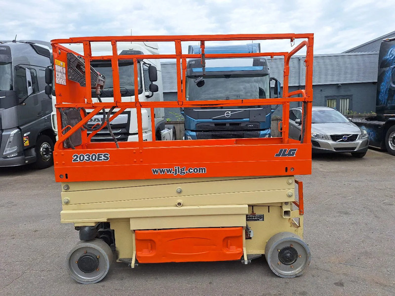JLG 2030 ES - Nacelle ciseaux: photos 3 JLG 2030 ES - Nacelle ciseaux: photos 3