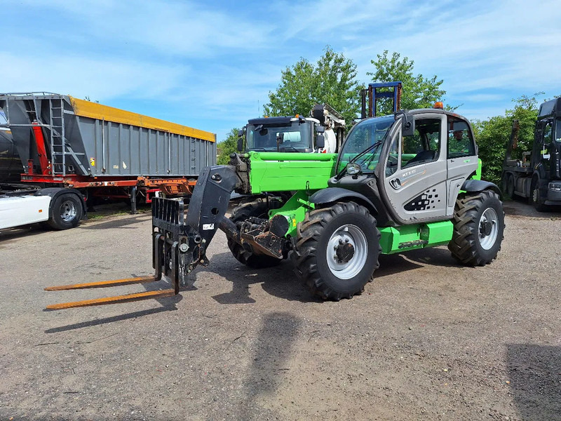 Manitou MT 1335 EASY - Chariot télescopique: photos 1 Manitou MT 1335 EASY - Chariot télescopique: photos 1