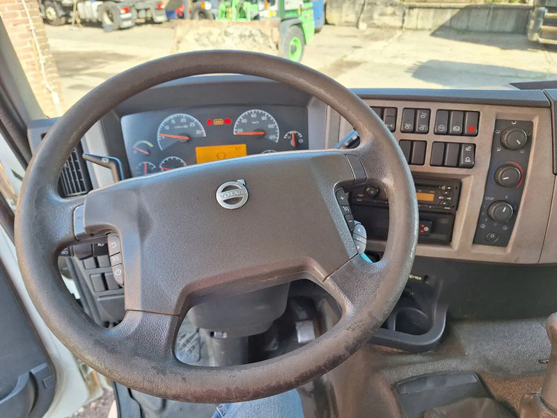 Camion fourgon Volvo FE 300 FE 300: photos 10