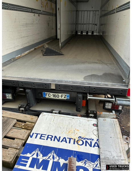 Renault Trucks D Wide - Camion: photos 5 Renault Trucks D Wide - Camion: photos 5