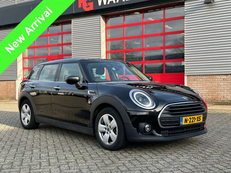 MINI Clubman One APK 24-03-2027 Apple Carplay - Voiture: photos 1 MINI Clubman One APK 24-03-2027 Apple Carplay - Voiture: photos 1
