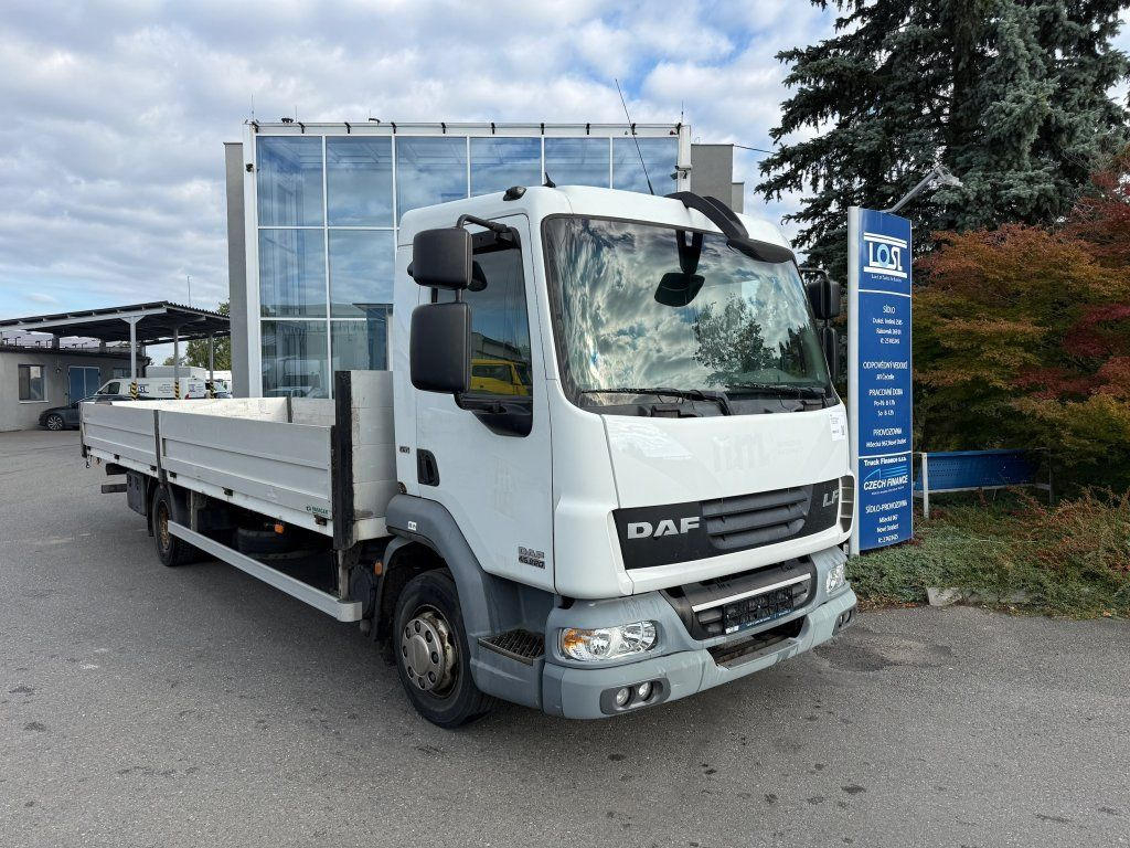 DAF LF45.220 EURO 5 - Camion plateau: photos 2 DAF LF45.220 EURO 5 - Camion plateau: photos 2