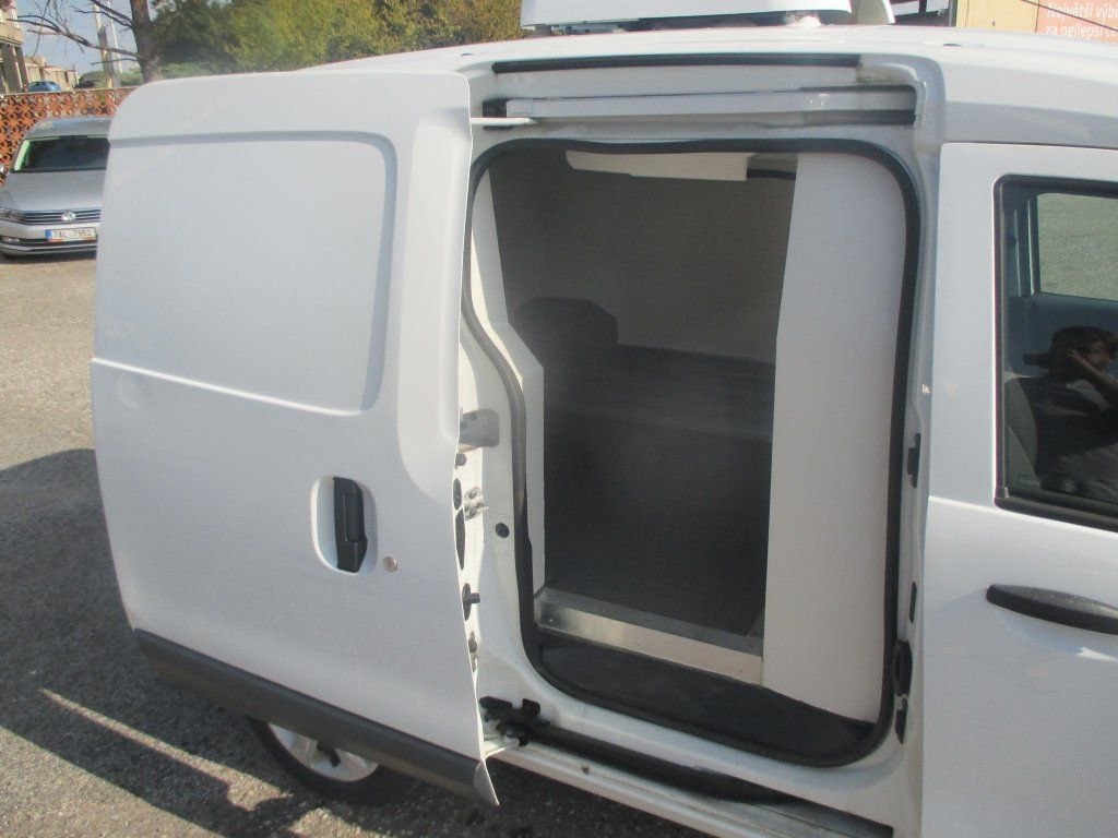 Dacia Izotherm ,1.6i ,Euro 6 - SUV: photos 5 Dacia Izotherm ,1.6i ,Euro 6 - SUV: photos 5