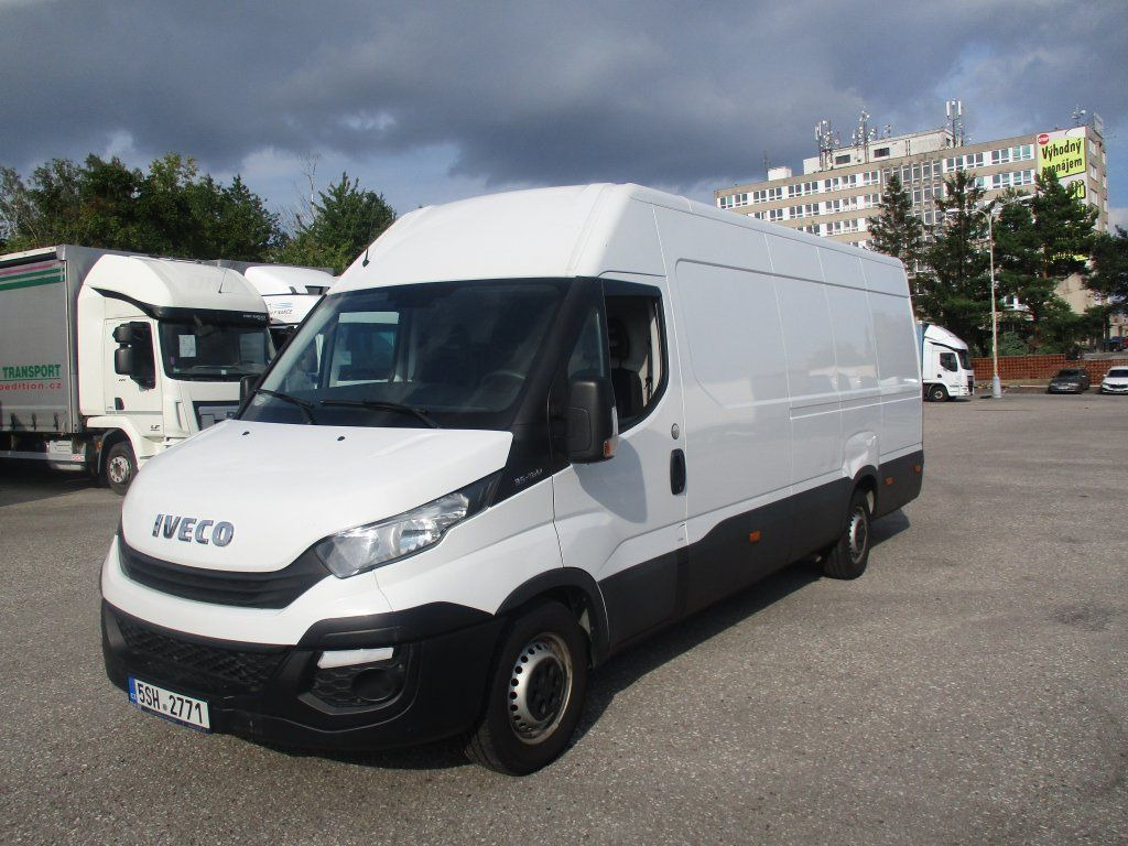 Iveco 35S16 - Fourgon utilitaire: photos 2 Iveco 35S16 - Fourgon utilitaire: photos 2
