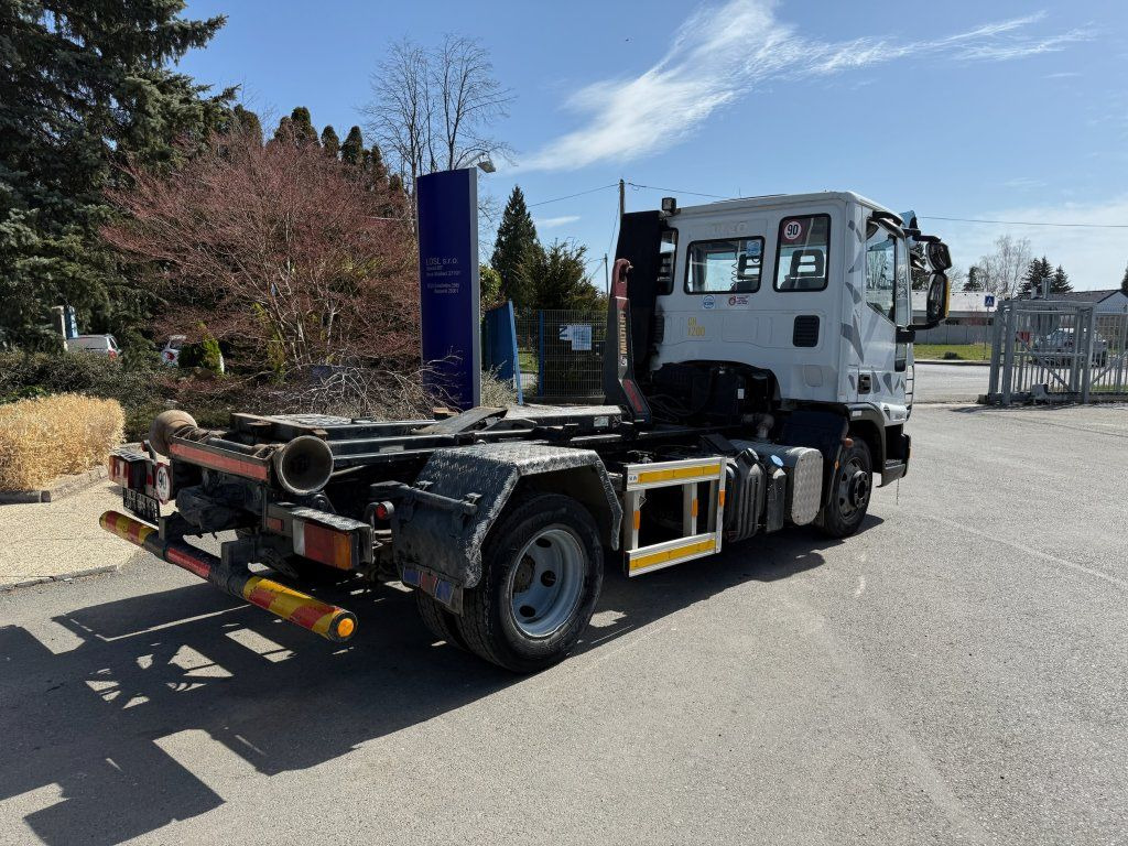 Iveco 75E18 EURO 4 - Utilitaire benne: photos 4 Iveco 75E18 EURO 4 - Utilitaire benne: photos 4
