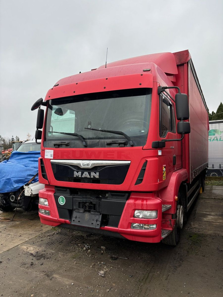 MAN TGM18.340 EURO 6 UNANGETRIEBEN - Camion à rideaux coulissants: photos 1 MAN TGM18.340 EURO 6 UNANGETRIEBEN - Camion à rideaux coulissants: photos 1