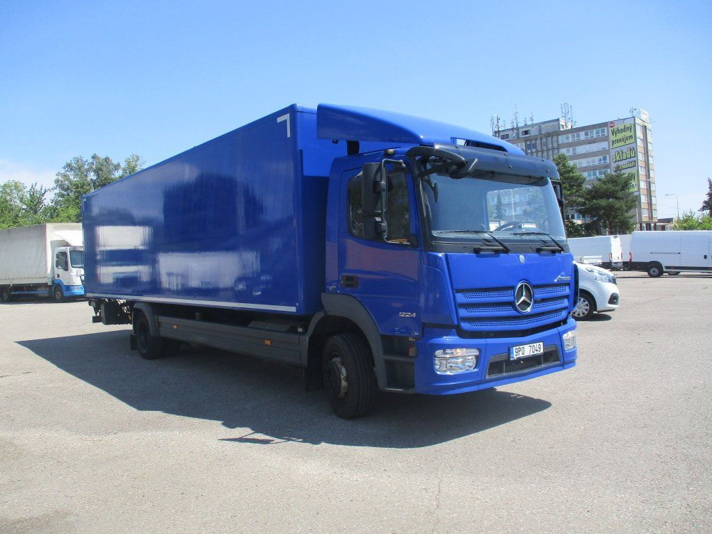 Mercedes-Benz Atego 1224 mit LBW - Camion frigorifique: photos 2 Mercedes-Benz Atego 1224 mit LBW - Camion frigorifique: photos 2