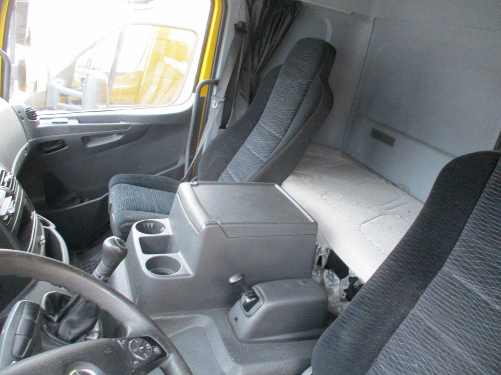 Mercedes-Benz Atego 210, Liege - Fourgon grand volume: photos 4 Mercedes-Benz Atego 210, Liege - Fourgon grand volume: photos 4