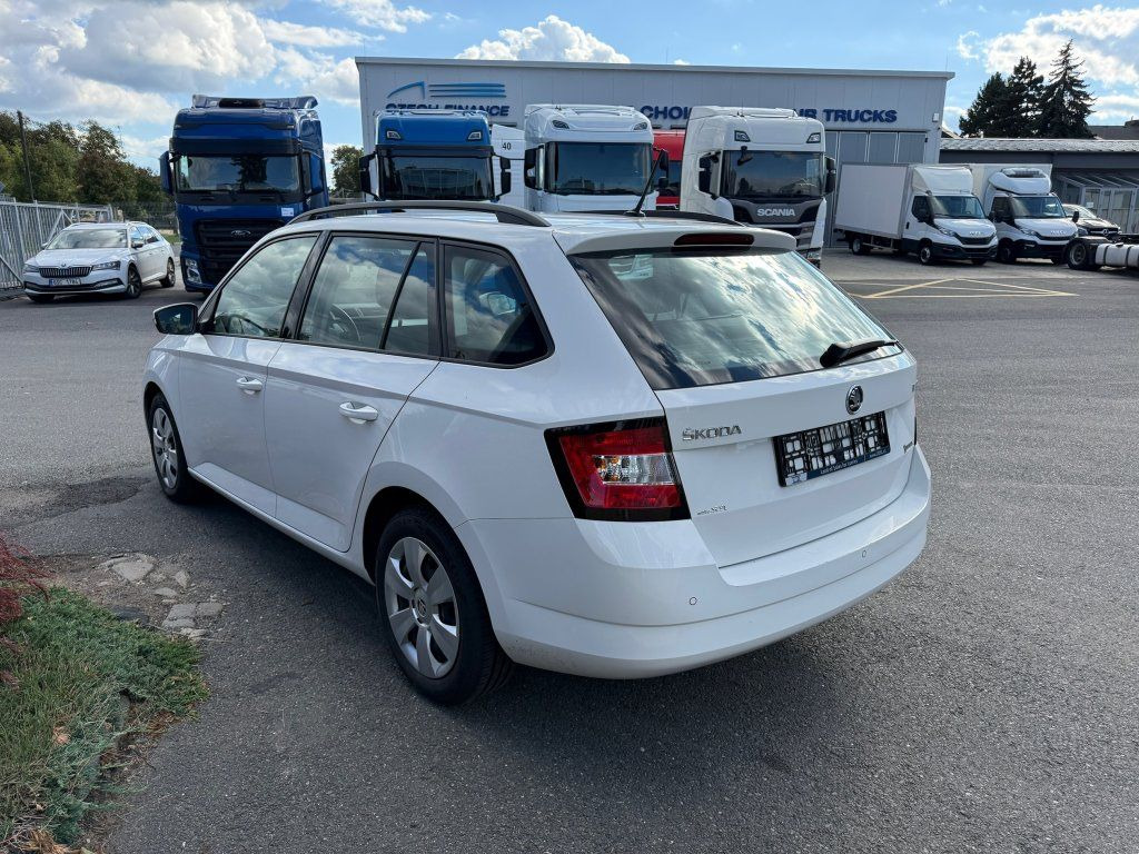 Crédit-bail de  Skoda 1,4TDi kombi Skoda 1,4TDi kombi: photos 6