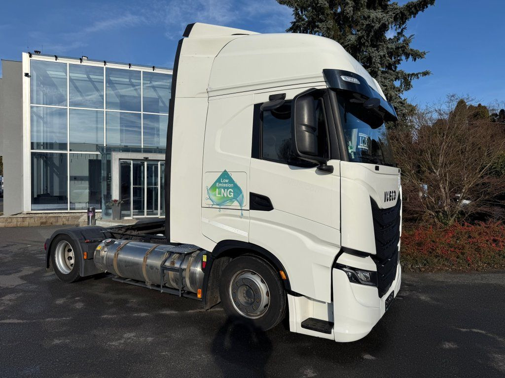 Iveco S-Way 460 MEGA/lowdeck LNG EURO 6 New Tacho - Tracteur routier: photos 3 Iveco S-Way 460 MEGA/lowdeck LNG EURO 6 New Tacho - Tracteur routier: photos 3