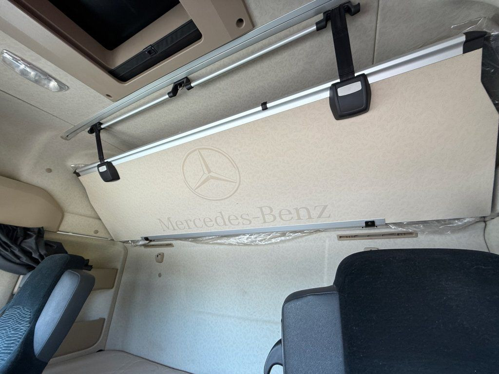 Tracteur routier Mercedes-Benz 1845 Actros EURO 6 MEGA/lowdeck: photos 14