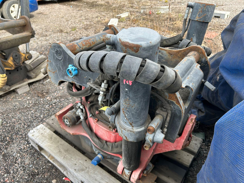 ROTOTILT R8 S70 - Accessoire pour Engins de chantier: photos 2 ROTOTILT R8 S70 - Accessoire pour Engins de chantier: photos 2