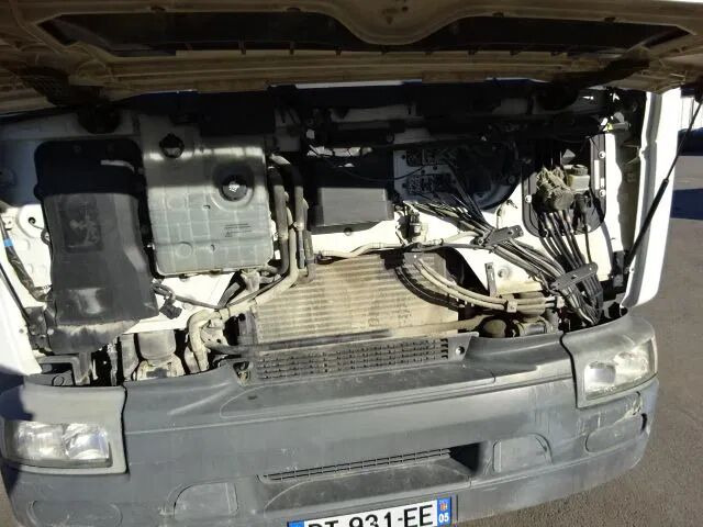 Crédit-bail de Renault Premium 370 dci - 6x2 - container system - crane/grue Renault Premium 370 dci - 6x2 - container system - crane/grue: photos 7 Crédit-bail de Renault Premium 370 dci - 6x2 - container system - crane/grue Renault Premium 370 dci - 6x2 - container system - crane/grue: photos 7