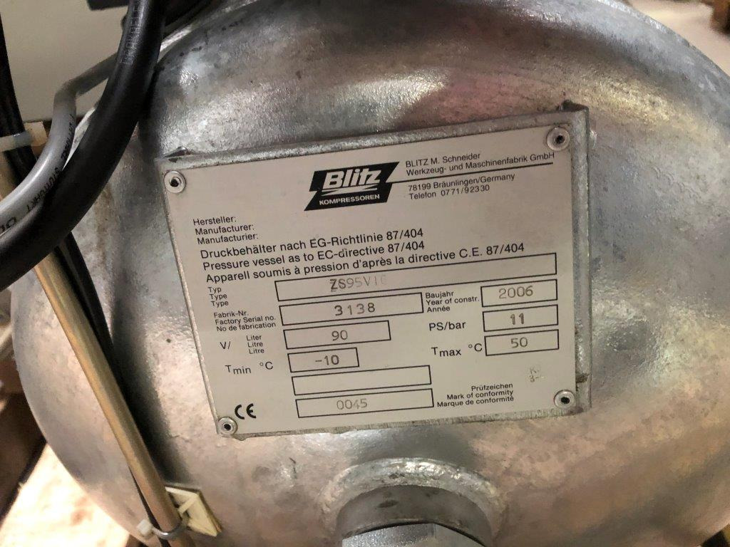 Blitz VXKE 304 - 90 Noise Enclosed Piston Compressor - Compresseur d'air: photos 5 Blitz VXKE 304 - 90 Noise Enclosed Piston Compressor - Compresseur d'air: photos 5