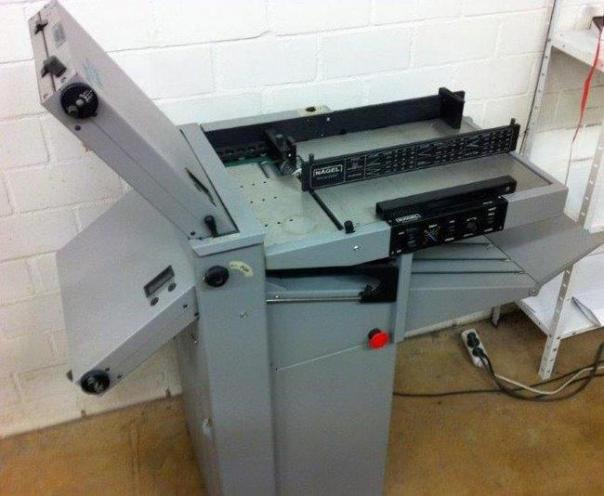 Ernst Nagel Docufold buckle plate folding machine - Plieuse de bureau: photos 1 Ernst Nagel Docufold buckle plate folding machine - Plieuse de bureau: photos 1