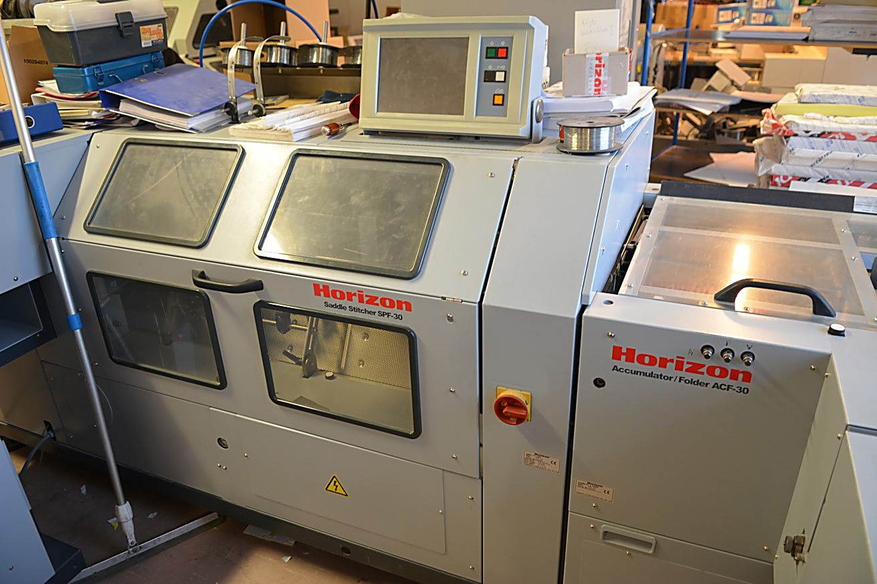 HORIZON STITCH LINER 5500 - twelve stations - Machine d'impression: photos 4 HORIZON STITCH LINER 5500 - twelve stations - Machine d'impression: photos 4