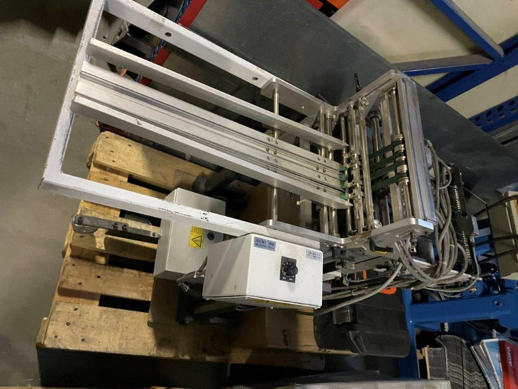 Small sized mobile stack delivery Heidelberg Stahlfolder STA 30 F - Plieuse de bureau: photos 1 Small sized mobile stack delivery Heidelberg Stahlfolder STA 30 F - Plieuse de bureau: photos 1