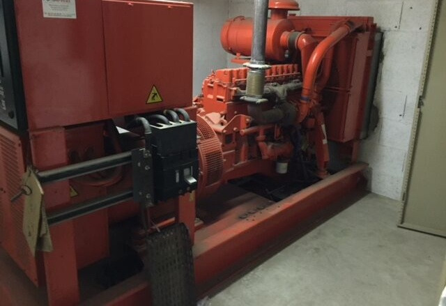 Renault 250 kVa - Groupe électrogène: photos 1 Renault 250 kVa - Groupe électrogène: photos 1