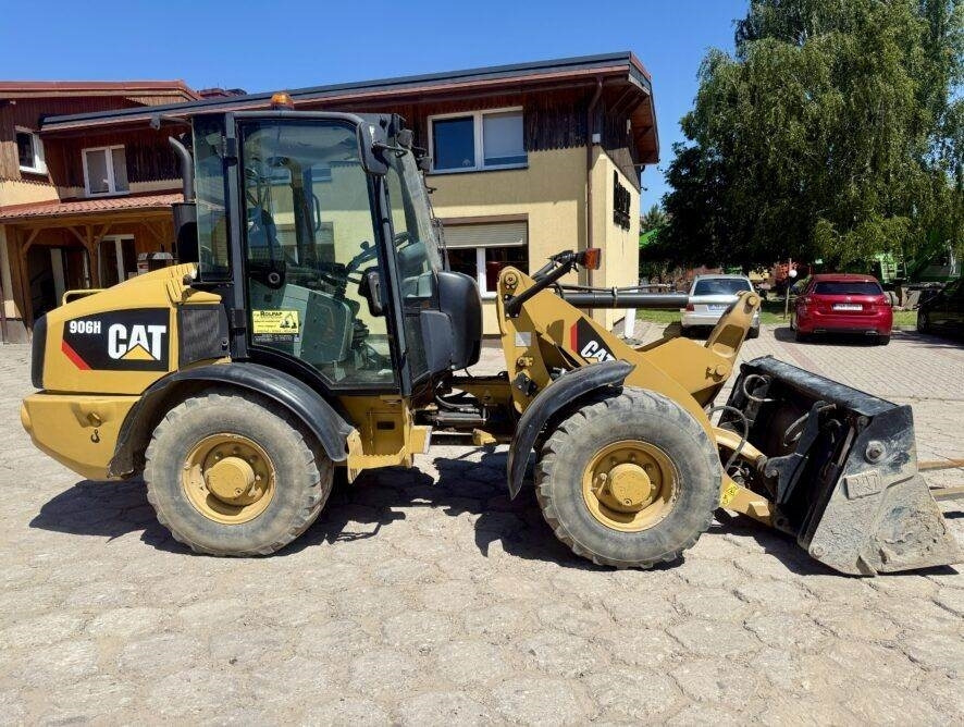 CAT 906H - Chargeuse sur pneus: photos 1 CAT 906H - Chargeuse sur pneus: photos 1
