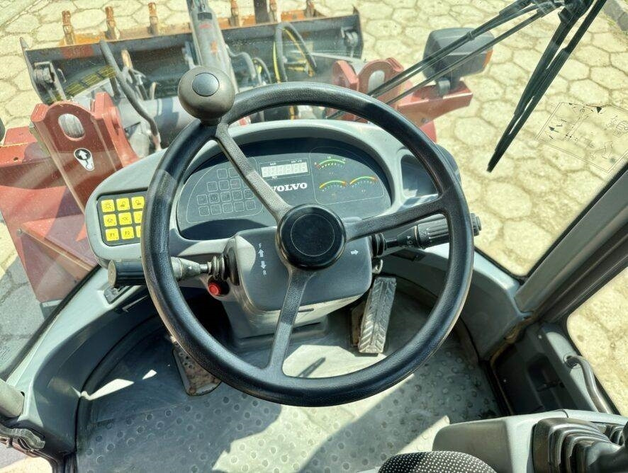 Chargeuse sur pneus Volvo L30B Pro: photos 18
