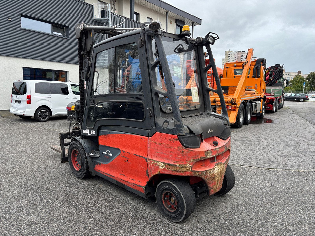 Linde E 50HL-01 Triplex Teleskopgabel - Chariot élévateur électrique: photos 4 Linde E 50HL-01 Triplex Teleskopgabel - Chariot élévateur électrique: photos 4