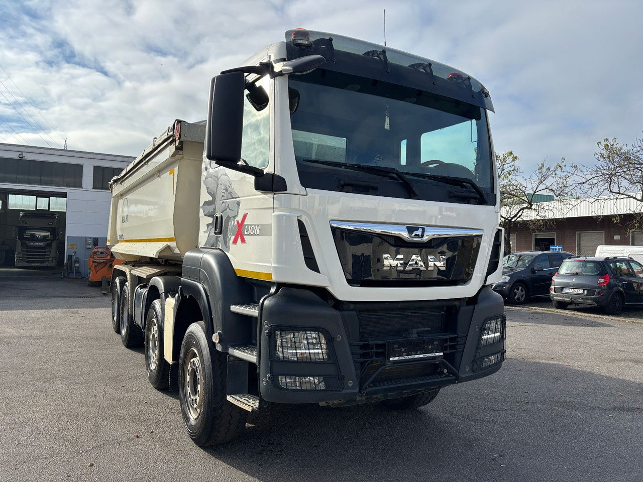 MAN TGS41.510 8x4 Schmitz Muldenkipper Retarder/19m³ - Camion benne: photos 3 MAN TGS41.510 8x4 Schmitz Muldenkipper Retarder/19m³ - Camion benne: photos 3