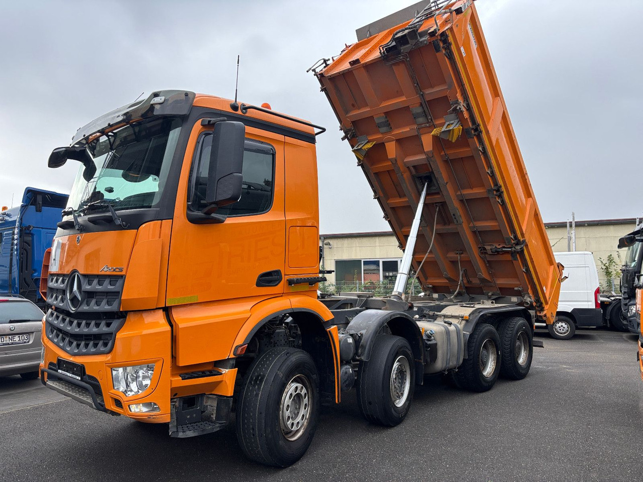 Mercedes-Benz Arocs 3248 8x4 MP5 Bordmatik/Klima/Plane - Camion benne: photos 3 Mercedes-Benz Arocs 3248 8x4 MP5 Bordmatik/Klima/Plane - Camion benne: photos 3