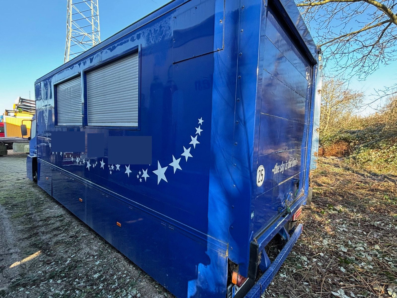 Mercedes-Benz Atego 815 817 818/Partywagen/Tour Lkw Mercedes-Benz Atego 815 817 818/Partywagen/Tour Lkw - Fourgon grand volume: photos 2 Mercedes-Benz Atego 815 817 818/Partywagen/Tour Lkw Mercedes-Benz Atego 815 817 818/Partywagen/Tour Lkw - Fourgon grand volume: photos 2